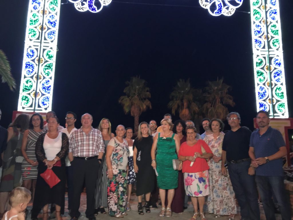EL ENCENDIDO DEL ALUMBRADO ABRE LA 37ª EDICIÓN DE LAS FIESTAS EN HONOR A LA VIRGEN DEL MAR