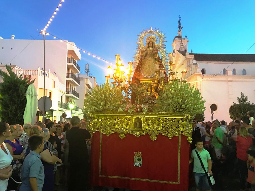 La Procesión de la Virgen Del Rosario pone fin a tres días de Fiestas patronales en Isla Cristina