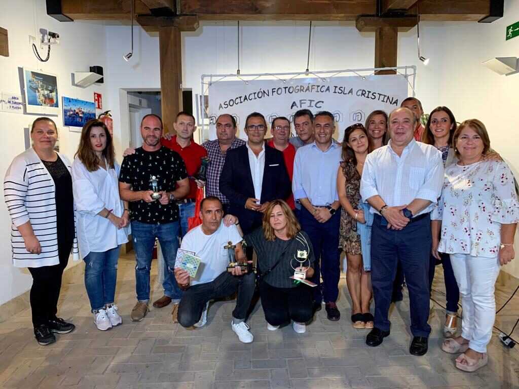 INAUGURADA LA EXPOSICIÓN DE FOTOGRAFÍAS DEL VIII CONCURSO ‘VIRGEN DEL ROSARIO’ EN EL MARCO DE LAS FIESTAS PATRONALES