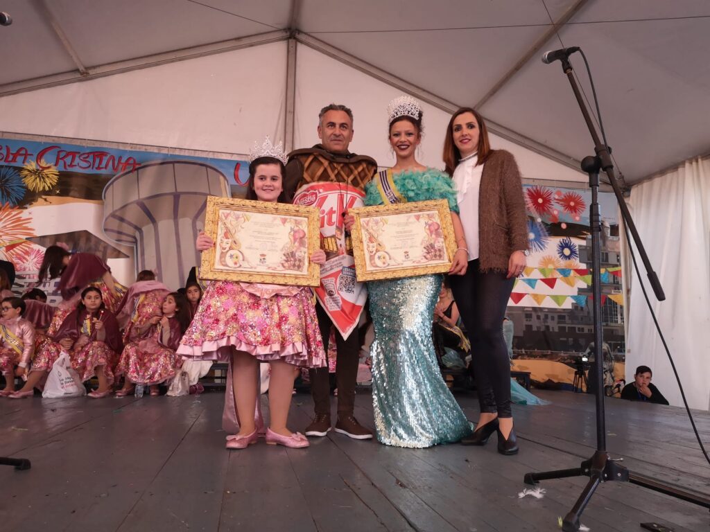 EL AYUNTAMIENTO ENTREGA LOS PREMIOS DEL CARNAVAL 2020 Y LA PEÑA PASACALLES EL ANTIFAZ DE ORO