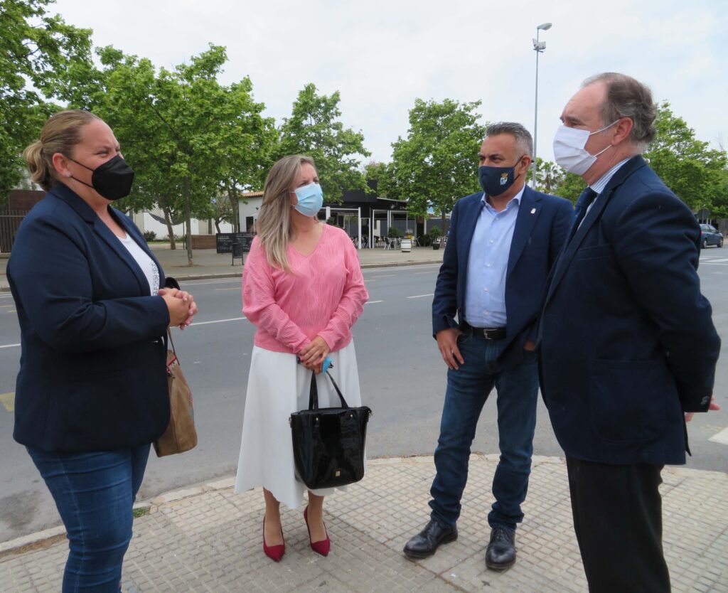 ISLA CRISTINA REALIZA OBRAS DE MEJORA POR 30.000 EUROS EN SU MERCADO AMBULANTE