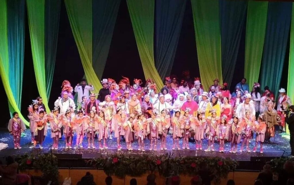 ISLA CRISTINA VIVE YA SU 'CARNAVAL DE CALLE' TRAS UN CONCURSO DE AGRUPACIONES MUY ESPERADO