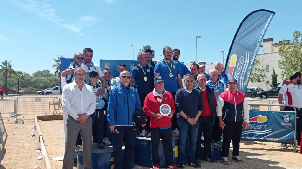 EL CAMPEONATO DE ANDALUCÍA REÚNE EN ISLA CRISTINA UN AÑO MÁS A LOS MEJORES CLUBES DE PETANCA