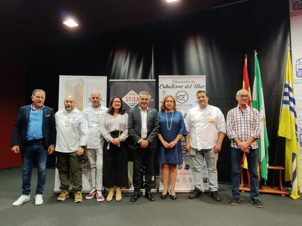 LA INVESTIGADORA Y ANTROPÓLOGA PESQUERA AURORA GEMA LOZANO ABRE EL CICLO DE PONENCIAS DEL V ENCUENTRO DE CABALLEROS DEL MAR