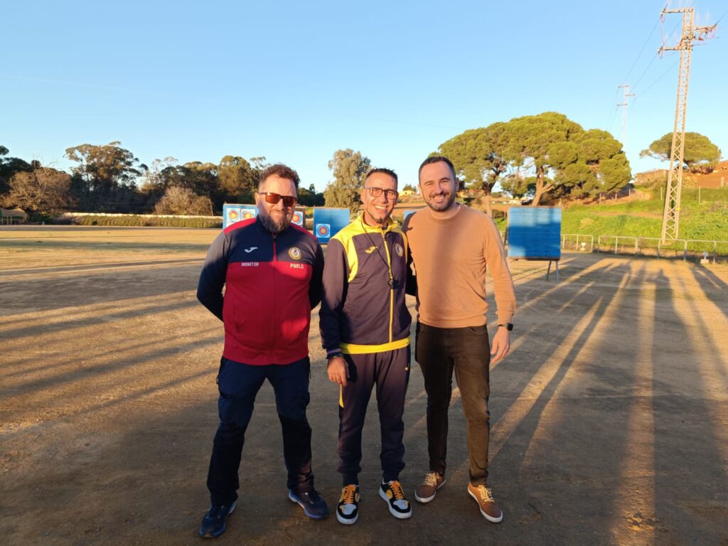 EL AYUNTAMIENTO ACOMETE MEJORAS EN LAS INSTALACIONES DEL CAMPO DE TIRO CON ARCO DE POZO DEL CAMINO